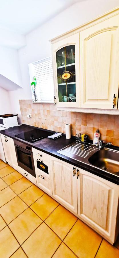 Apartment Pirja Split Bagian luar foto