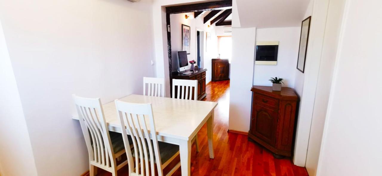 Apartment Pirja Split Bagian luar foto