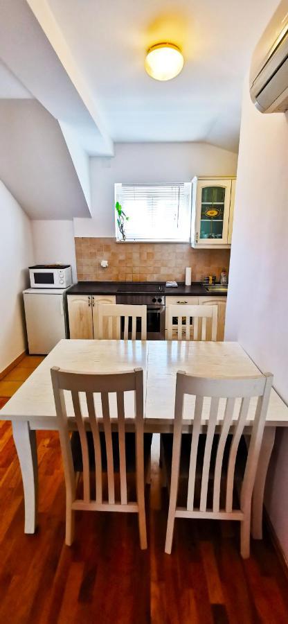 Apartment Pirja Split Bagian luar foto